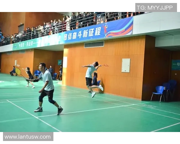 西安羽毛球队配合策略分析与实战应用探讨